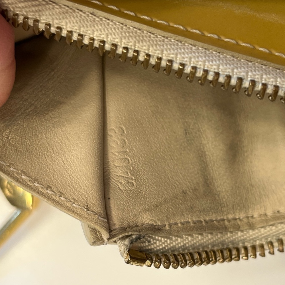 Louis Vuitton Cream Key Pouch - Picture 7 of 9